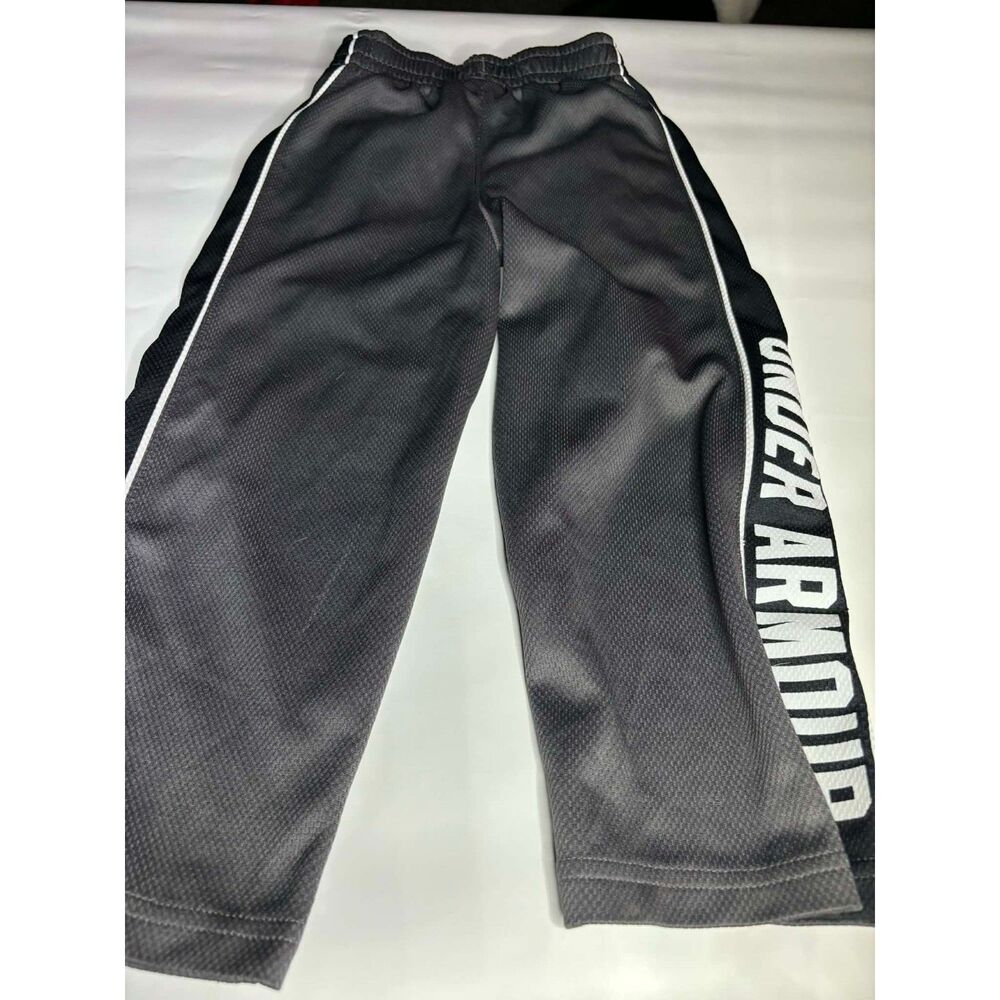 UnderAmour boys 4t pants